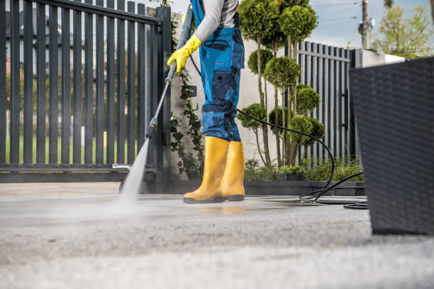 Best Driveway Pressure Washing  in Uniontown, PA